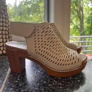 Dansko Danae Heel Sandal, Grey, size 39